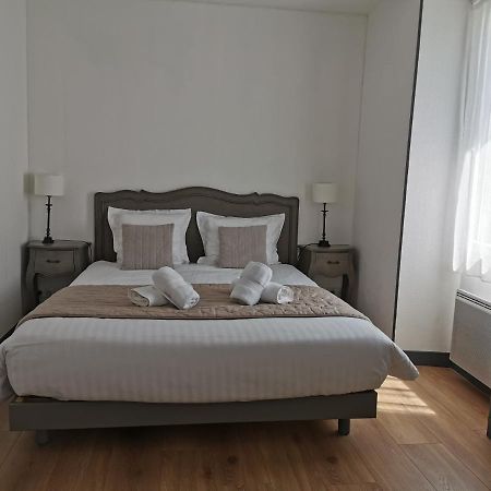L'Estacade Hotel เลอครัวซิก ภายนอก รูปภาพ